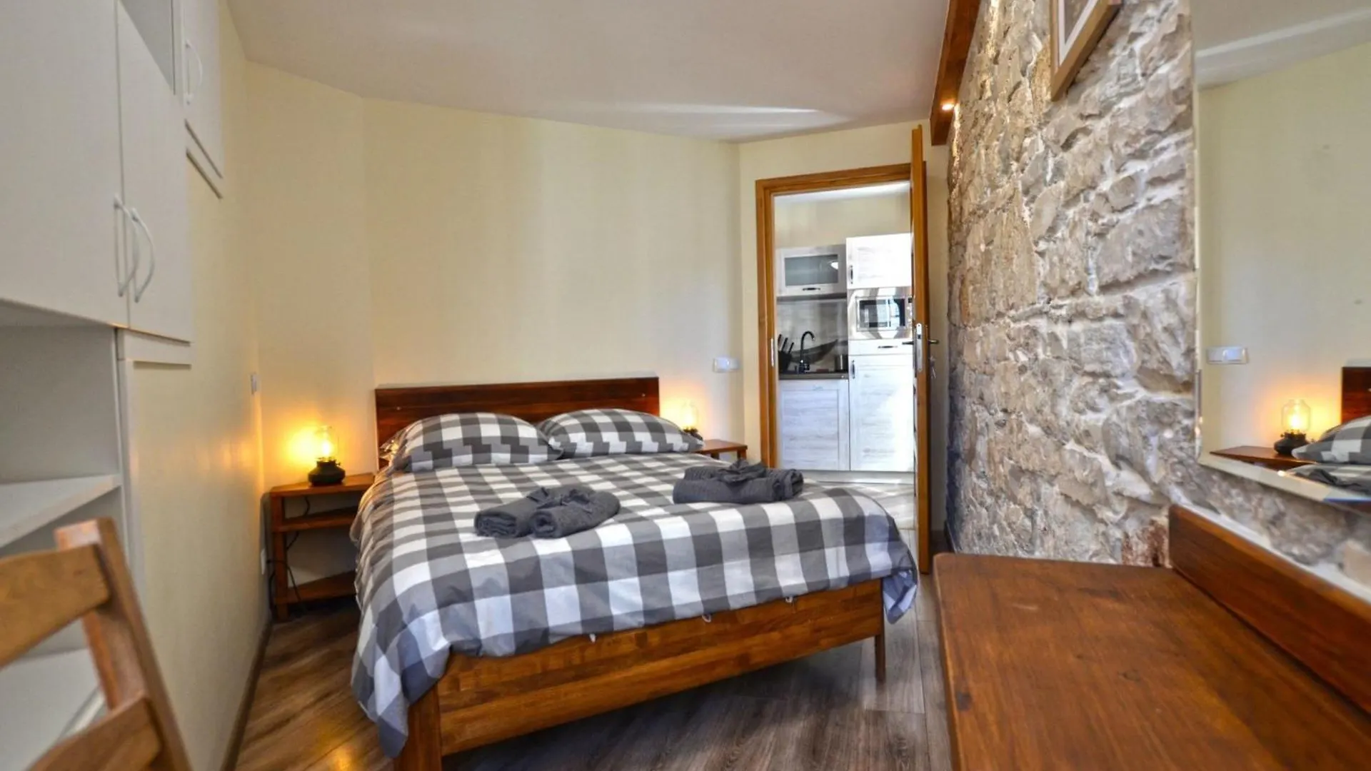 Urban And Upscale Homes Rovinj Old Town Croazia
