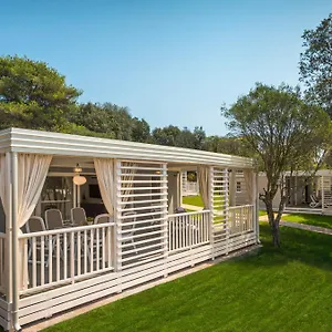 4* База отдыха Maistra Amarin Mobile Homes