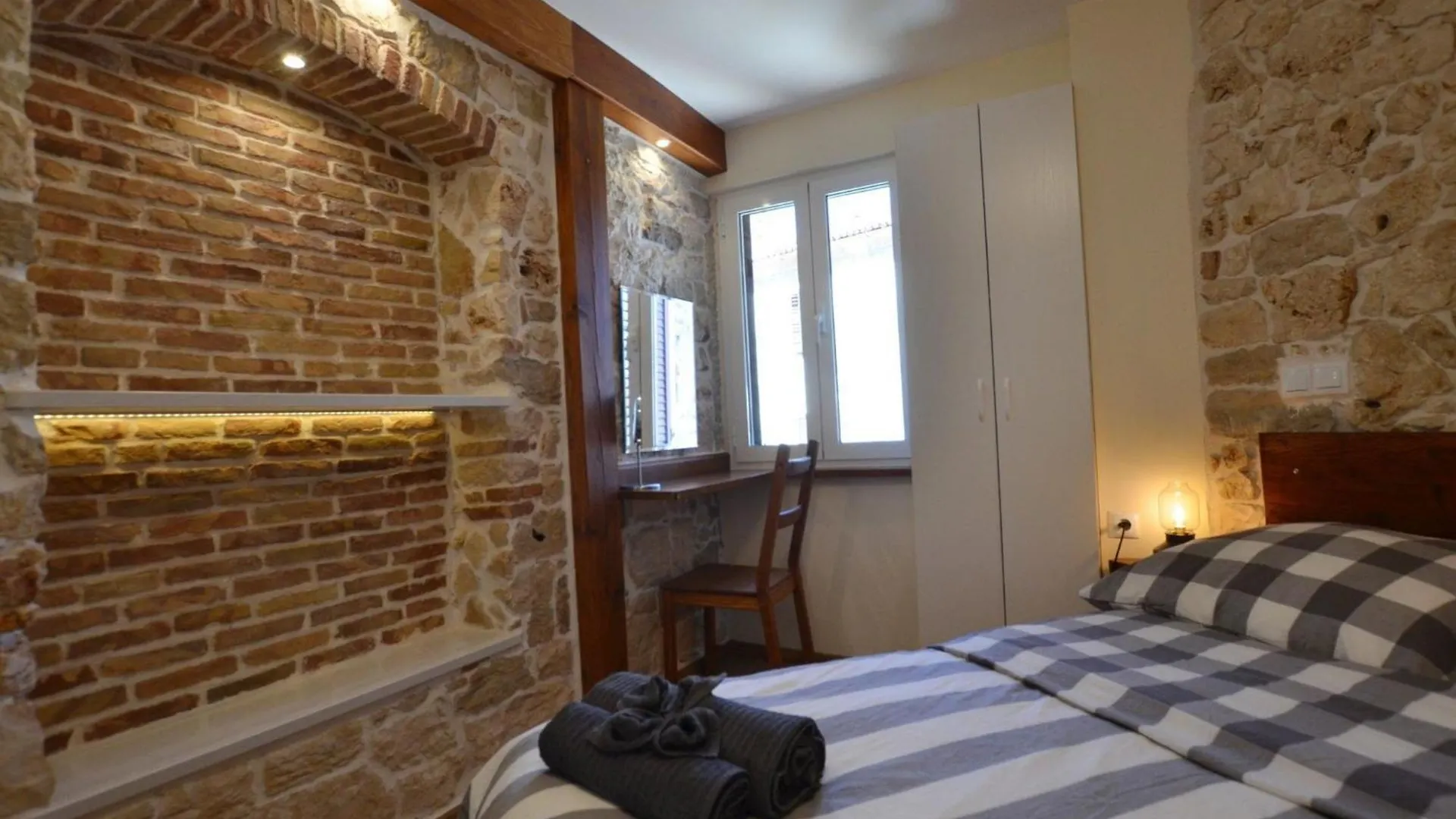 Urban And Upscale Homes Rovinj Old Town 0*,
