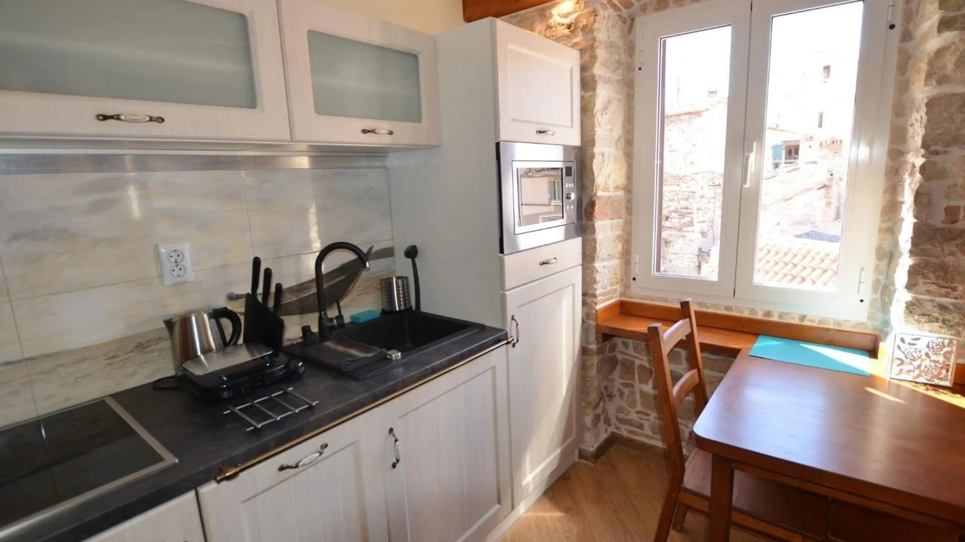 Urban And Upscale Homes Rovinj Old Town Apartment