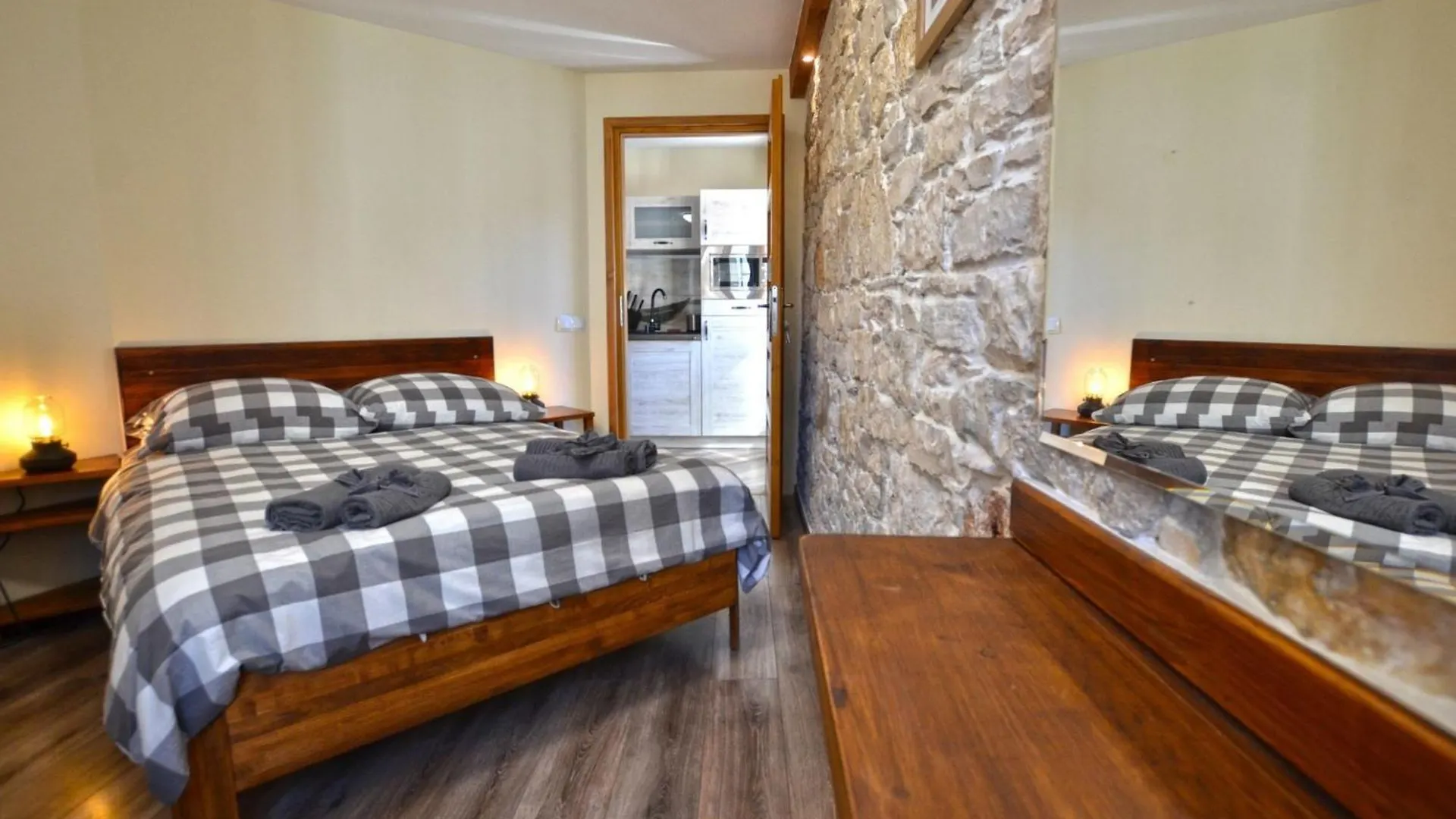 Urban And Upscale Homes Rovinj Old Town 0*,