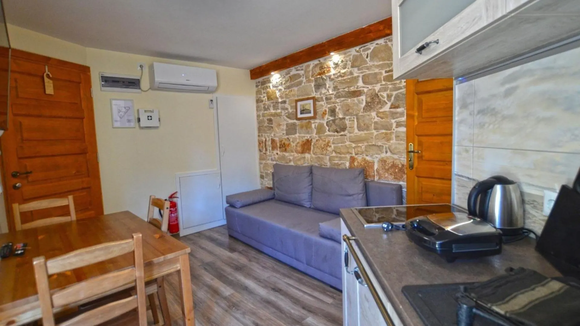 Urban And Upscale Homes Rovinj Old Town Apartment